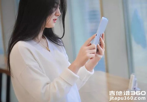 晚睡的姑娘吉他谱 周新诚 C调弹唱谱 图片谱
